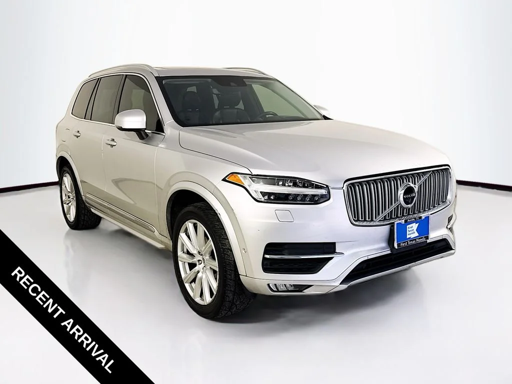 Used 2018 Bright Silver Metallic Volvo T6 Inscription image 1
