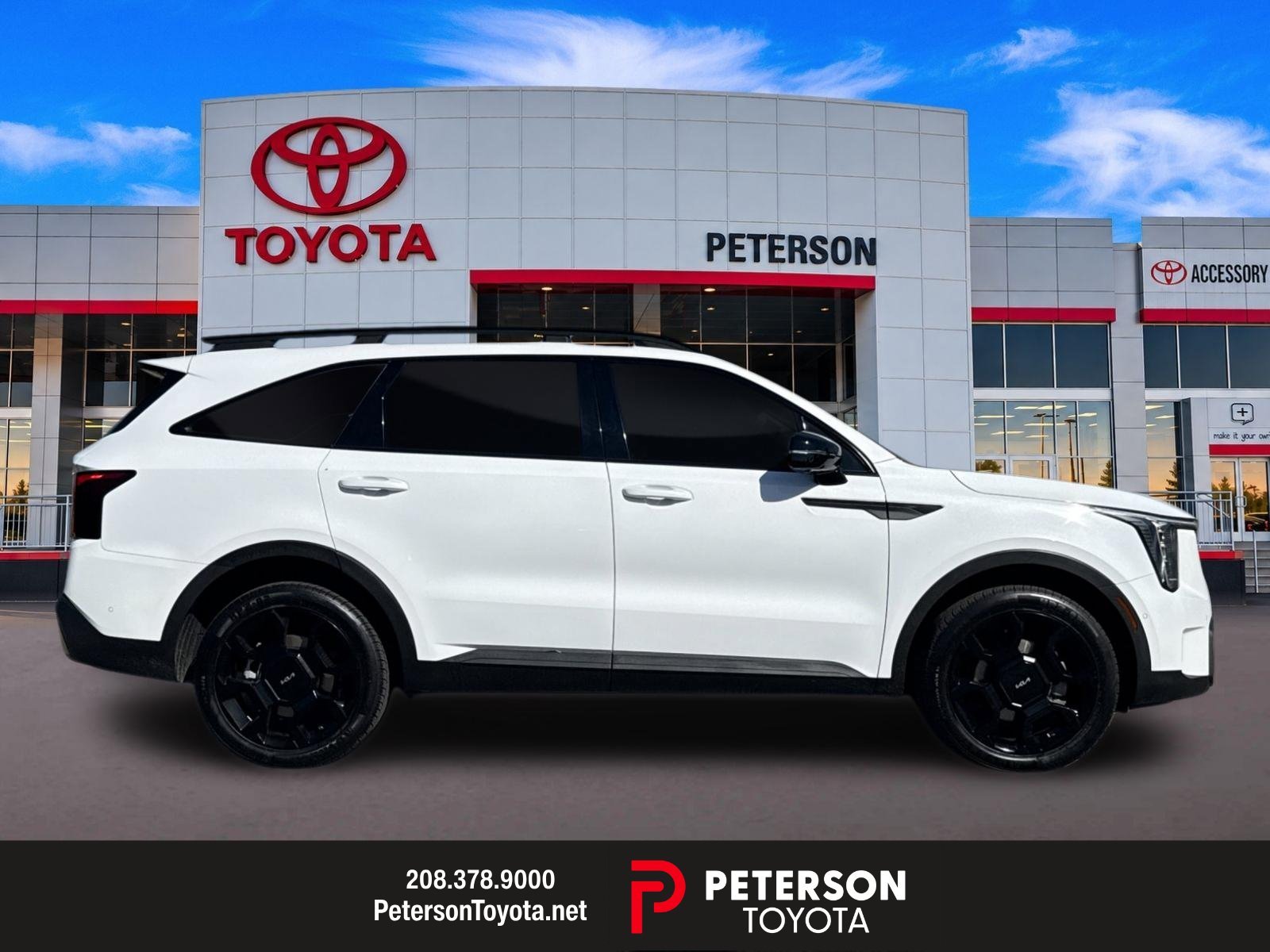 Used 2024 White Kia X-Line SX image 2