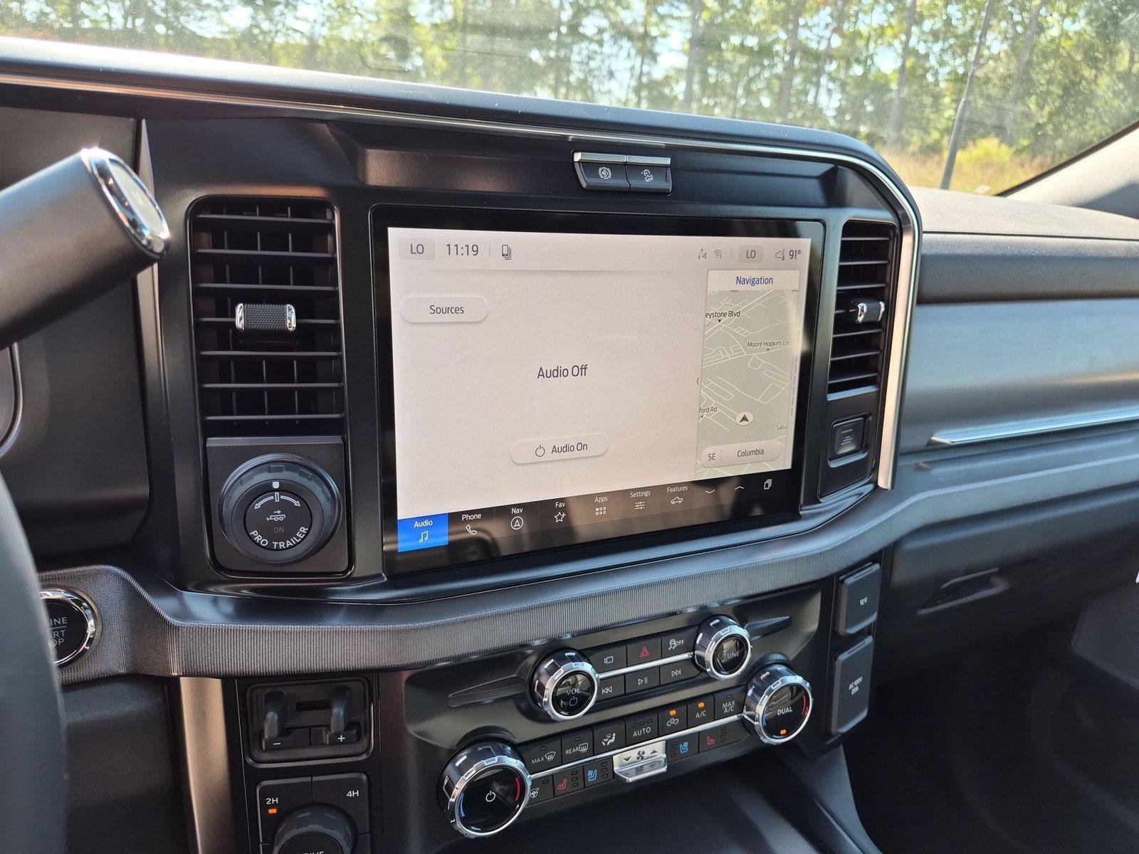 New 2027 Star White Metallic Tri-Coat Ford F-250® Platinum® image 22
