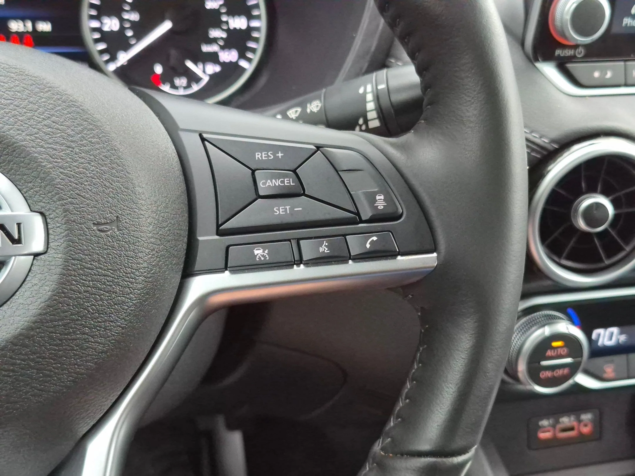 Certified Used 2023 Scarlet Nissan SV image 11