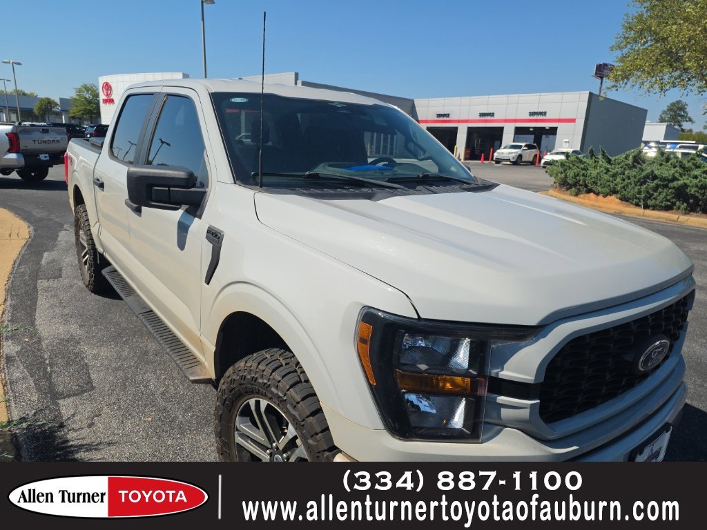 Used 2023 White Ford XL image 1