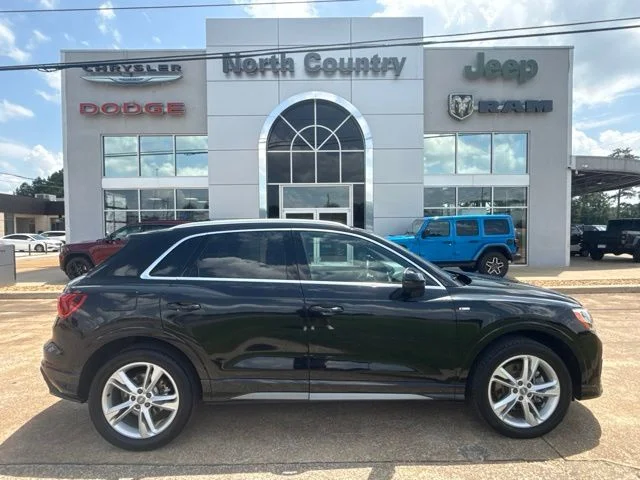 2020 Audi Q3 45 TFSI S Line Premium quattro's photo