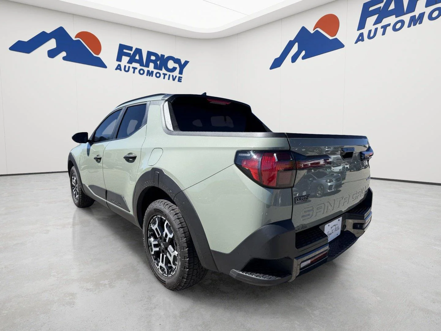 Used 2025 Sage Gray Hyundai XRT image 3