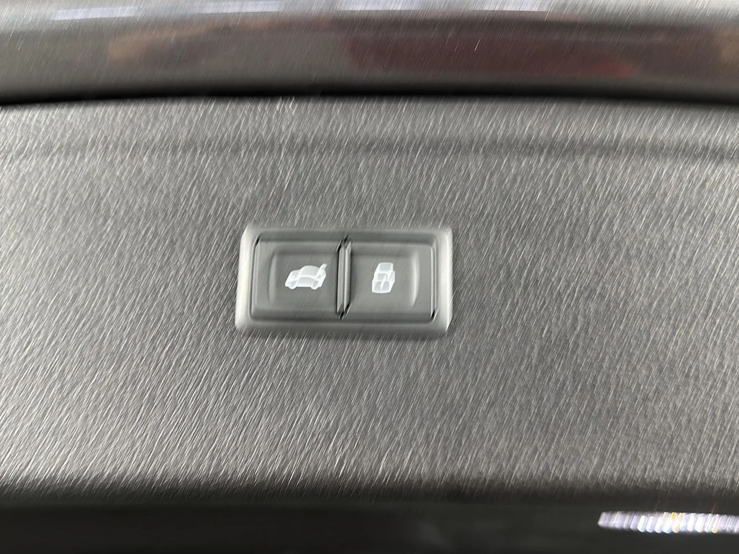 Used 2023 Daytona Gray Pearl Effect Audi S line Premium image 11