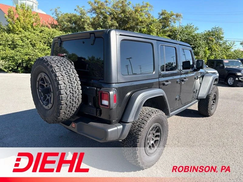 Used 2023 Black Jeep Sport image 8