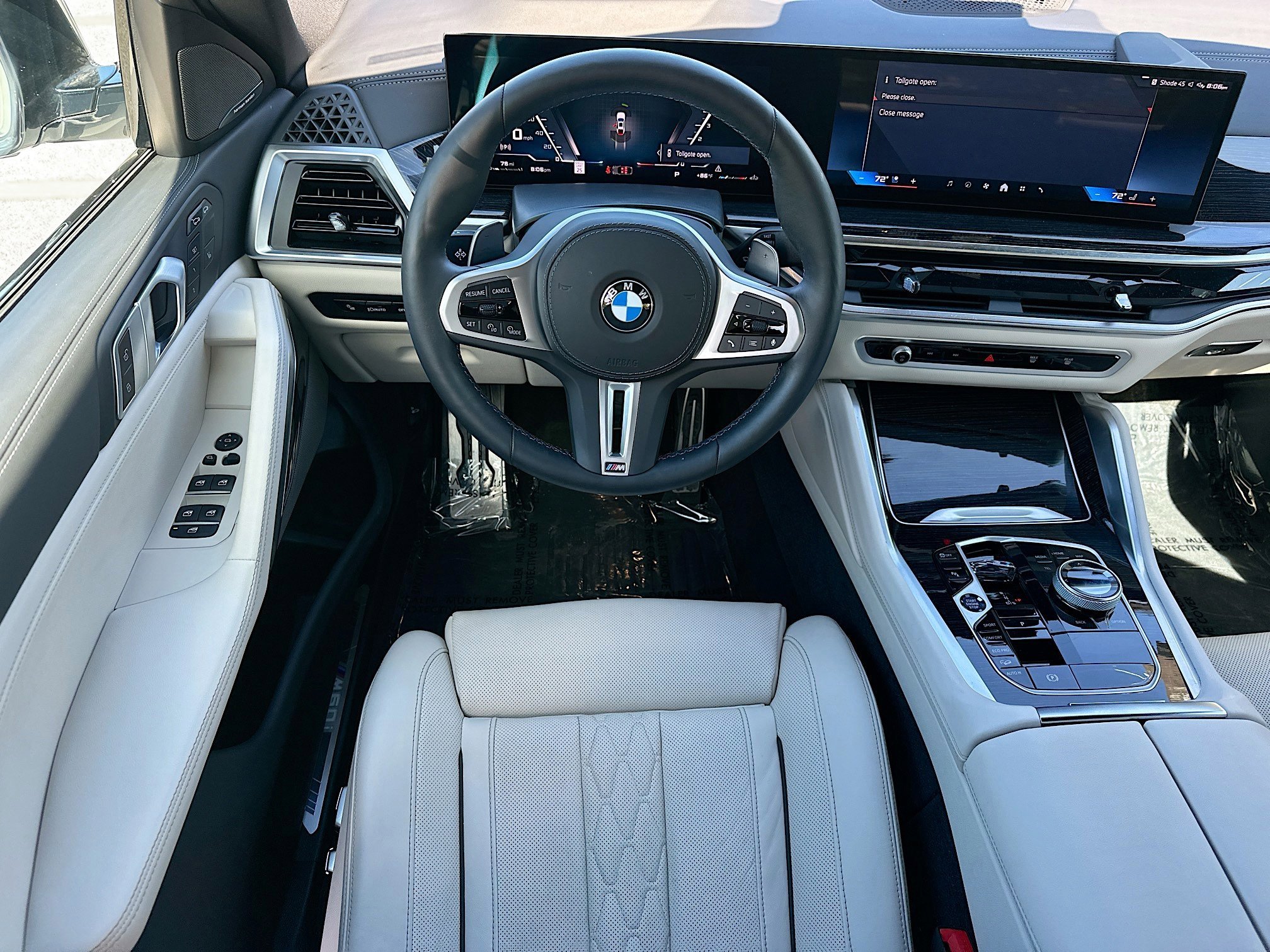 Used 2026 White Metallic BMW M60i image 20