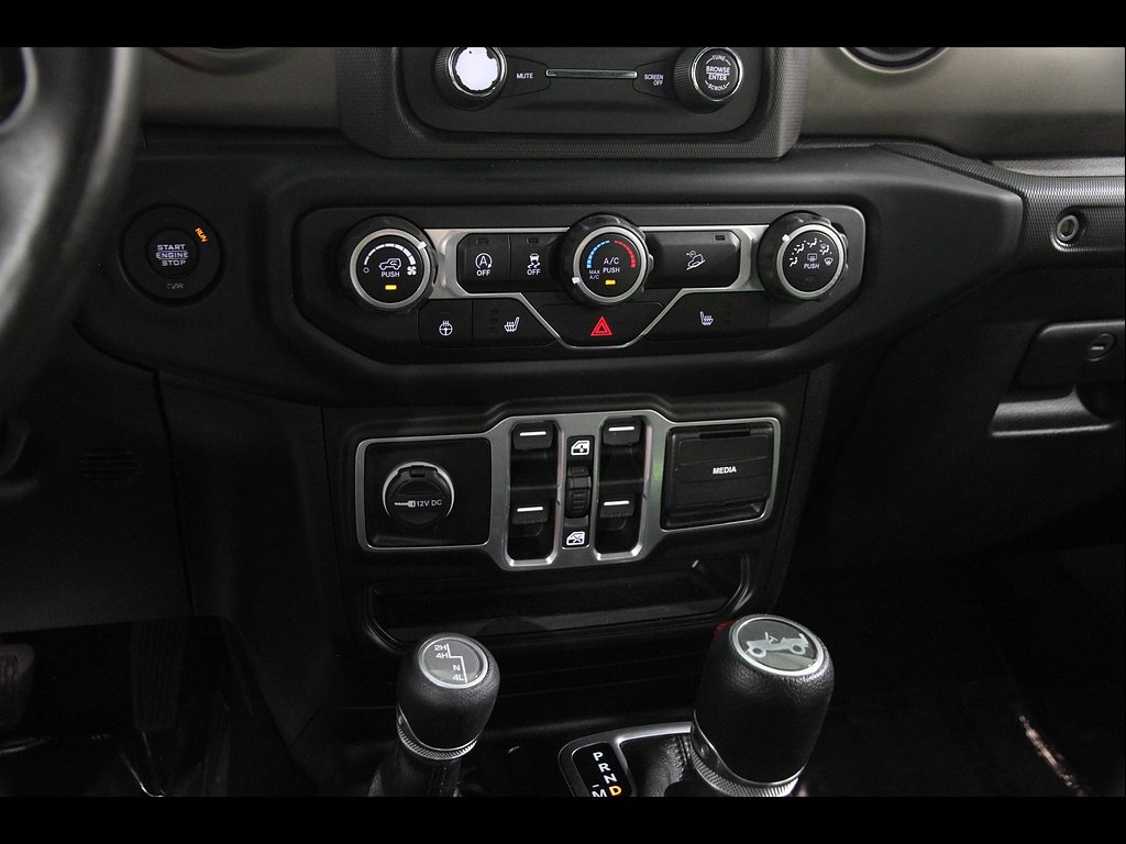 Used 2018 Billet Silver Metallic Clear Coat Jeep Sport S image 14