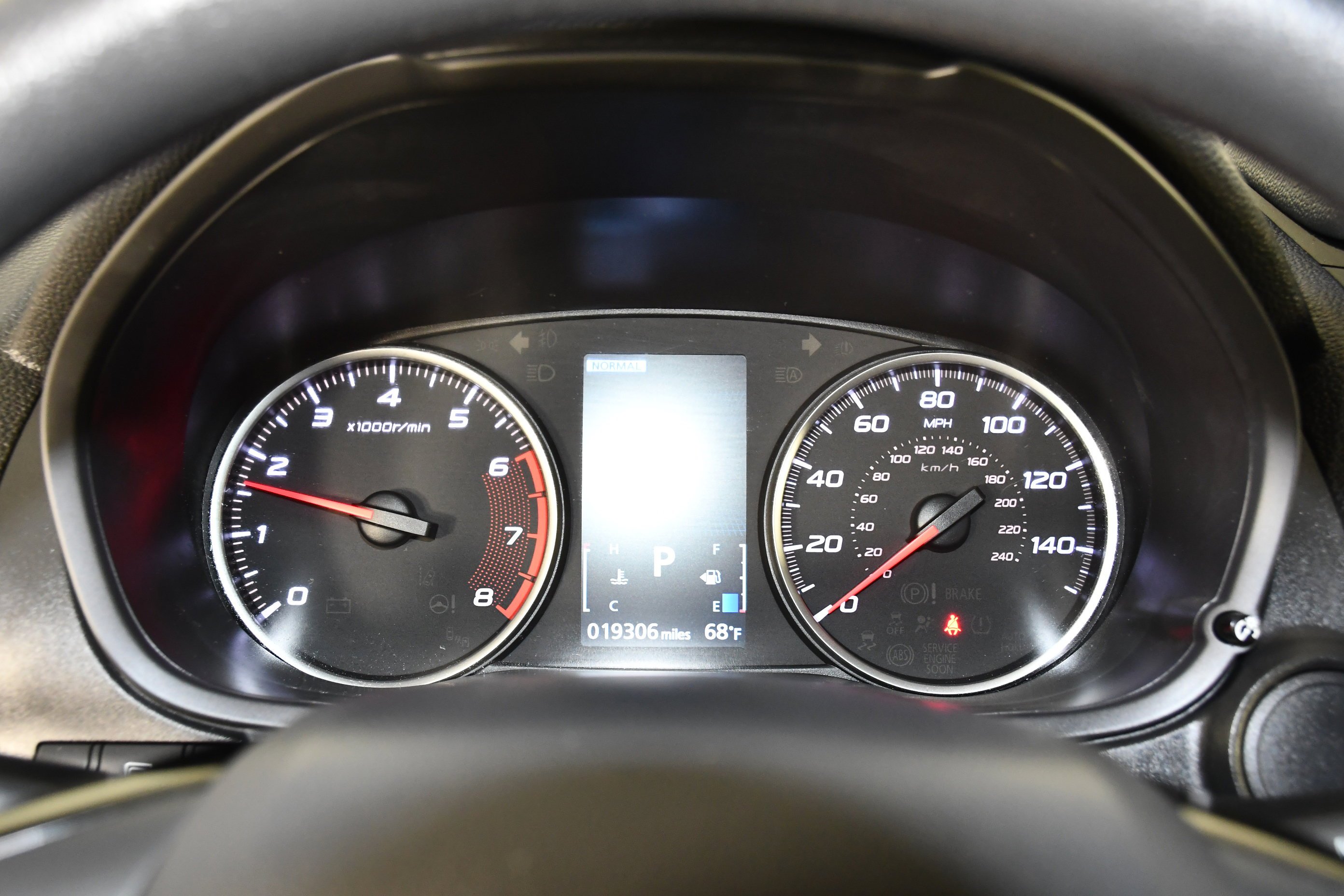 Certified Used 2024 White Diamond Mitsubishi ES image 18