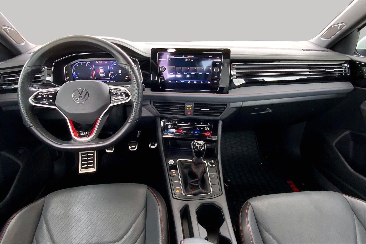 Used 2025 Pure White Volkswagen Autobahn image 15
