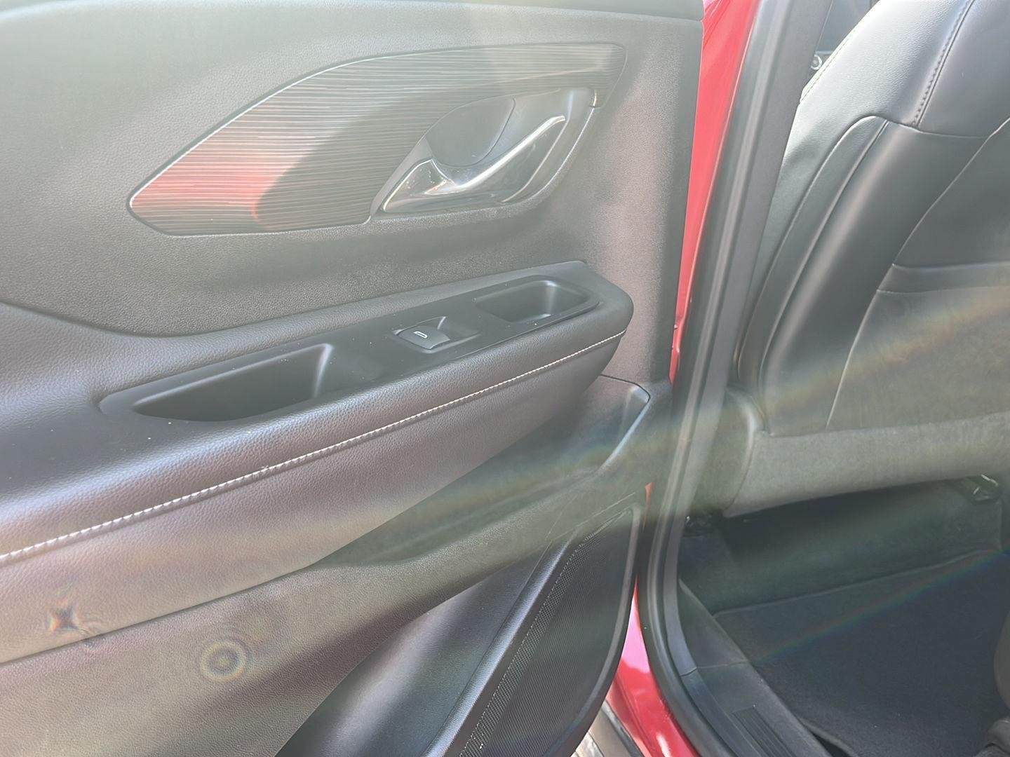 2023 GMC Terrain SLT - Photo 6