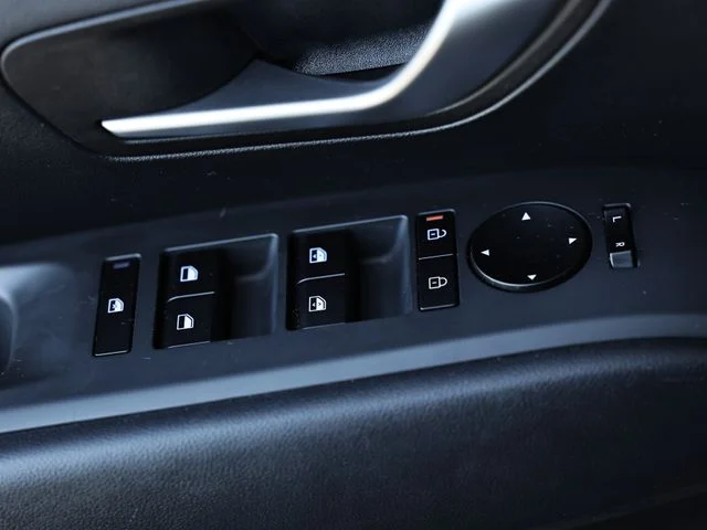 Certified Used 2025 Ash Black Hyundai SEL Convenience image 16