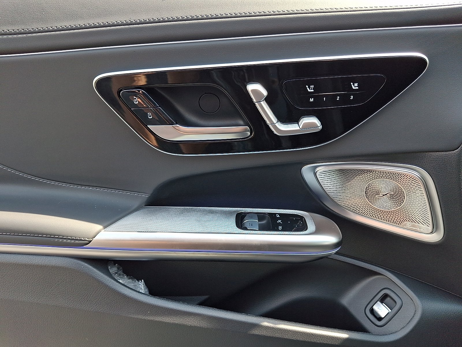 New 2027 Obsidian Black Metallic Mercedes-Benz AMG® CLE 53 4MATIC+ Coupe image 10