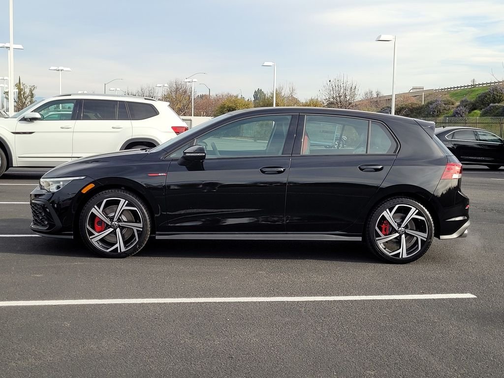 2024 Volkswagen Golf GTI SE - Photo 8