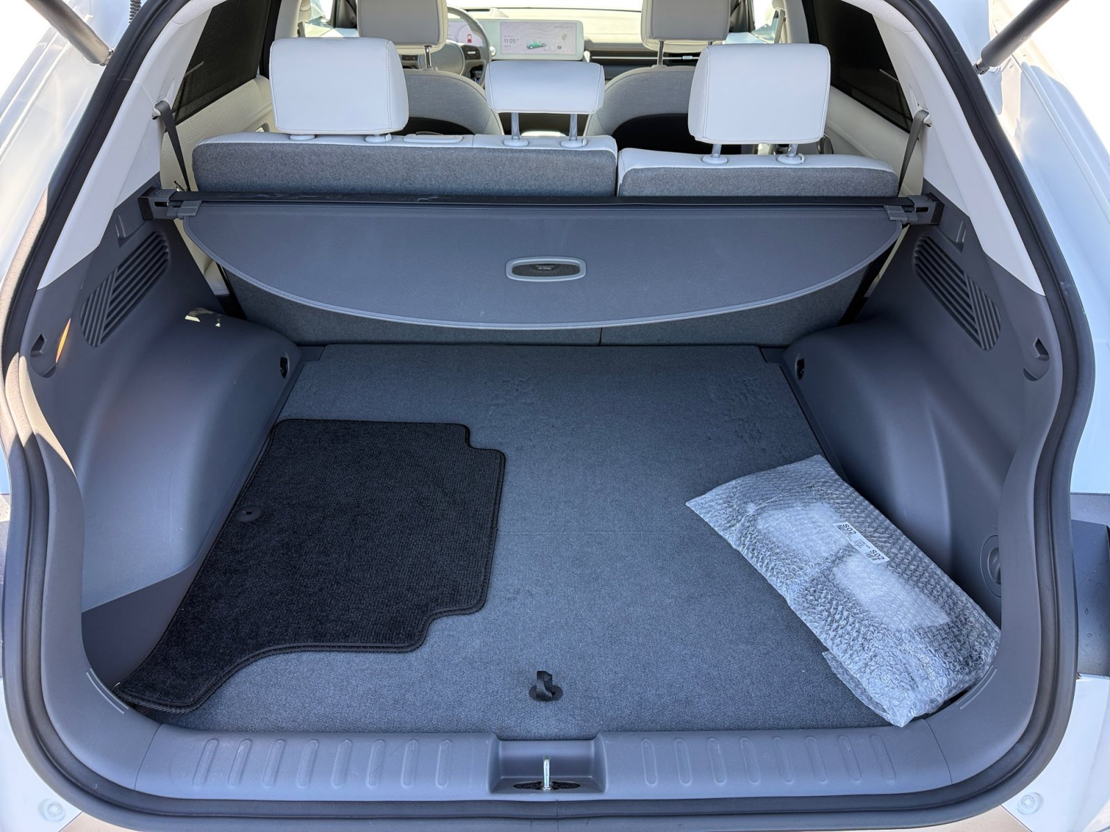 Certified Used 2024 White Hyundai Limited image 17