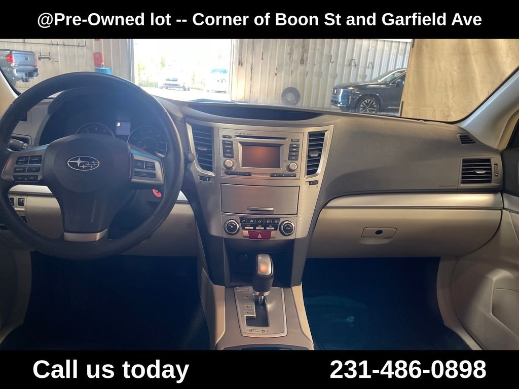 Used 2014 Red Subaru 2.5i Premium image 17