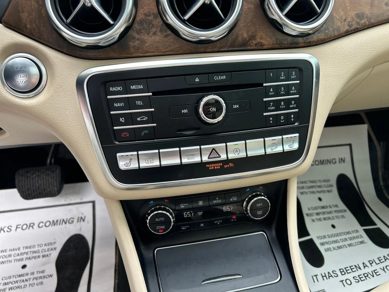 Used 2018 Cosmos Black Metallic Mercedes-Benz GLA 250 image 19