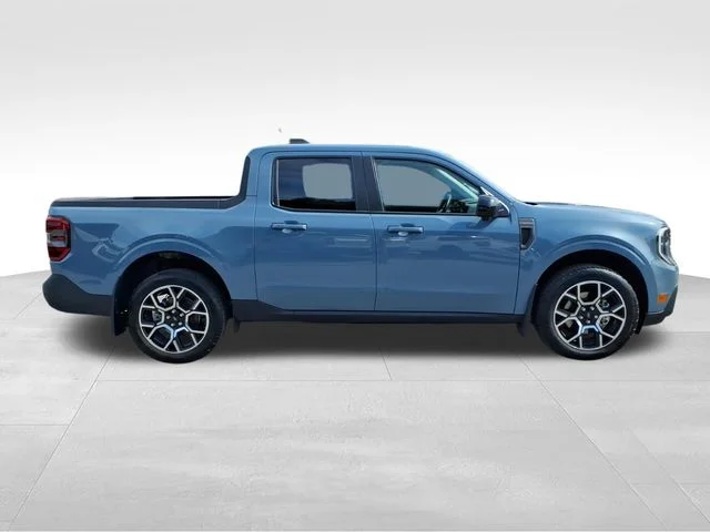 Used 2025 Gray Ford Lariat image 8