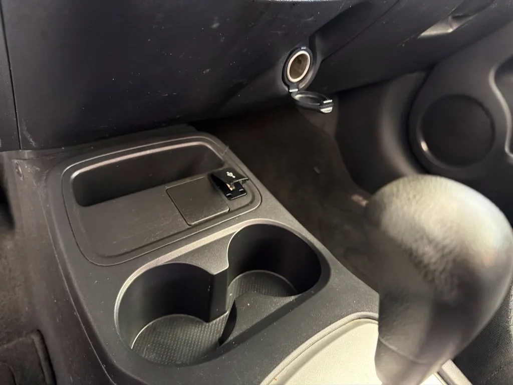 Used 2018 Black Mitsubishi ES image 34