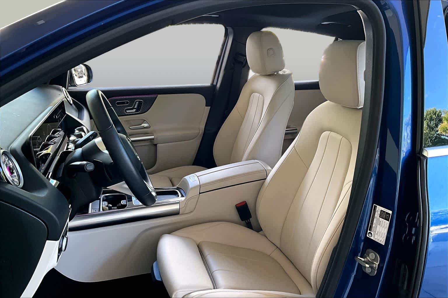 Certified Pre-Owned 2025 Mercedes-Benz GLA 250