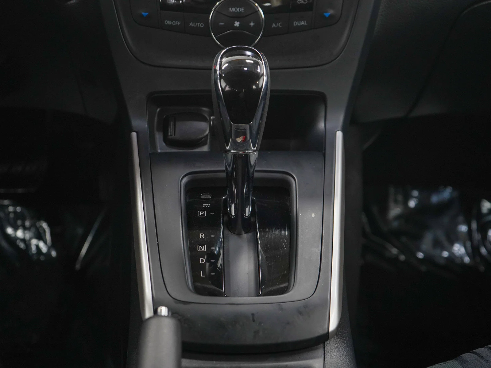 Used 2019 Super Black Nissan SV image 18