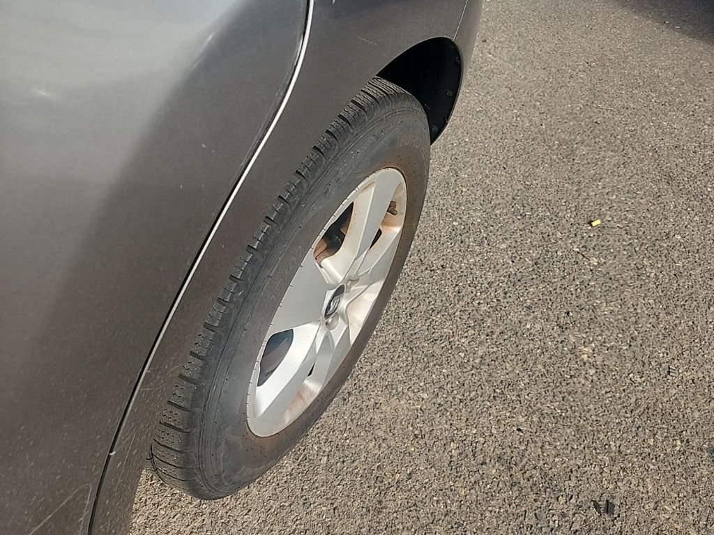 Certified Used 2019 Gray Kia Base image 9