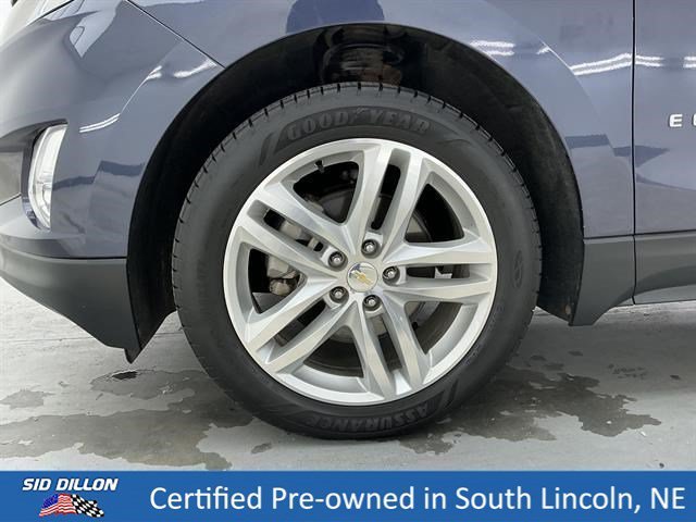 Used 2018 Storm Blue Metallic Chevrolet Premier image 18
