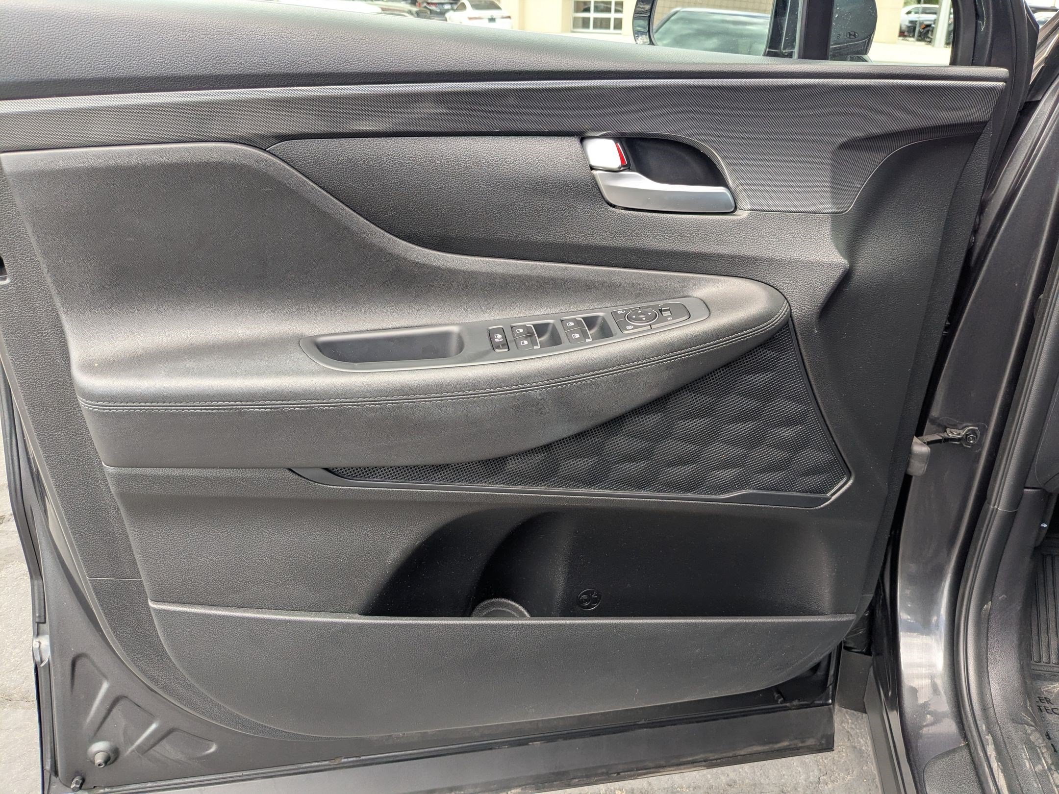 2022 Hyundai Santa Fe SEL - Photo 12