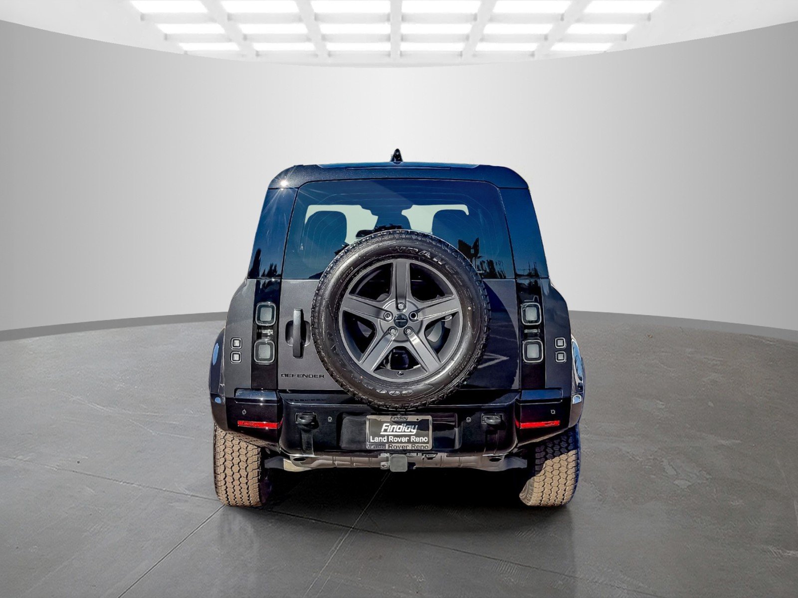 New 2026 Carpathian Grey Land Rover X-Dynamic SE image 4