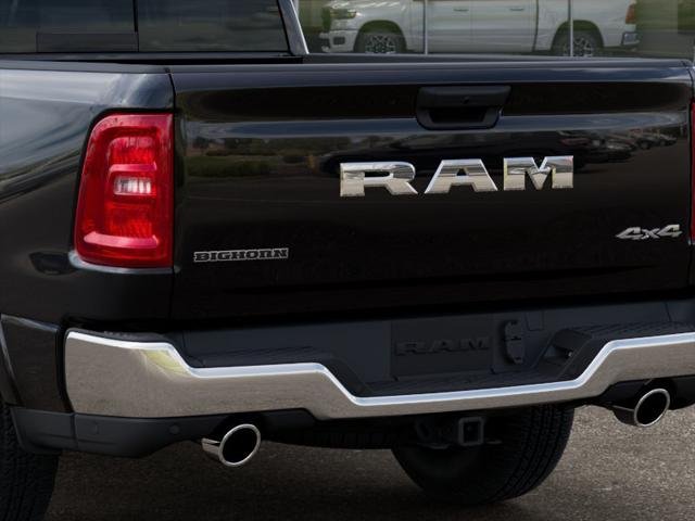 New 2026 Diamond Black Crystal Pearl-Coat Exterior Paint RAM Big Horn image 39