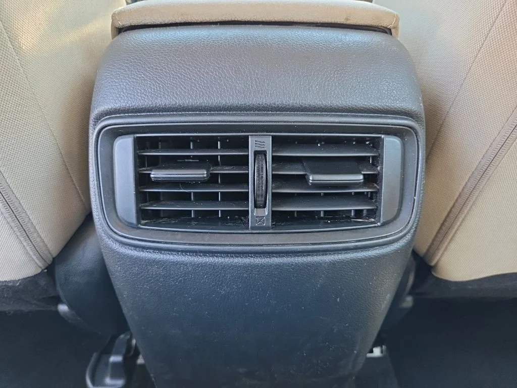 Used 2017  Honda LX image 11