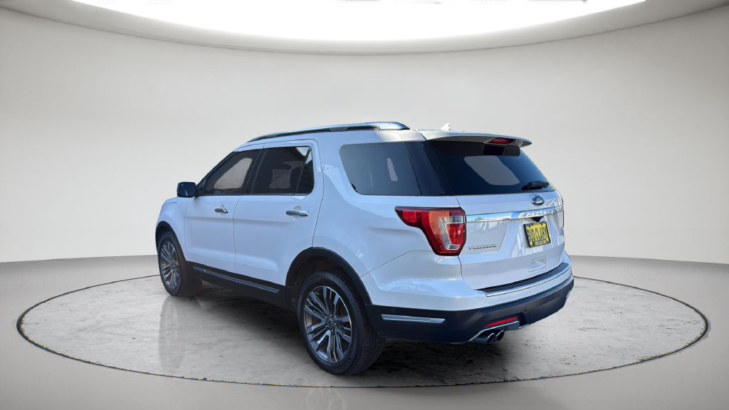 Used 2019 White Platinum Clearcoat Metallic Ford Platinum image 10