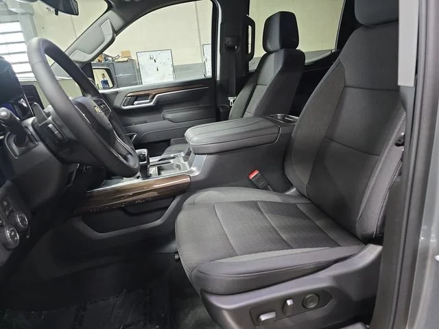 New 2026 Sterling Gray Metallic Chevrolet LT image 17