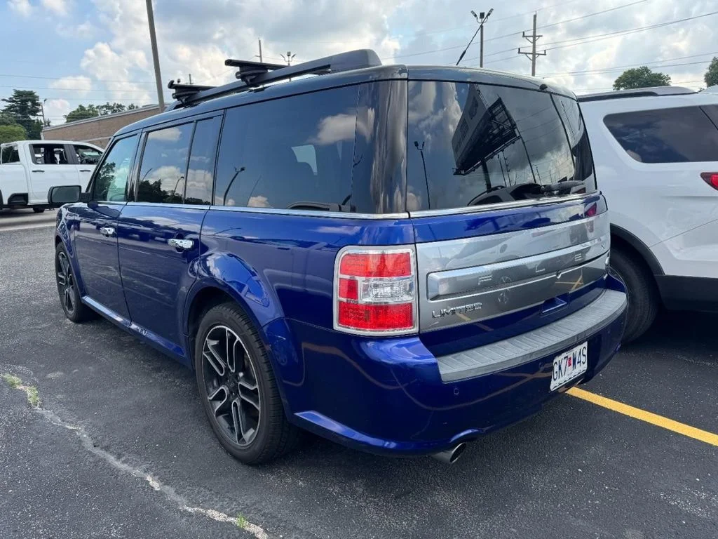 Used 2013 Deep Impact Blue Metallic Ford Limited image 10