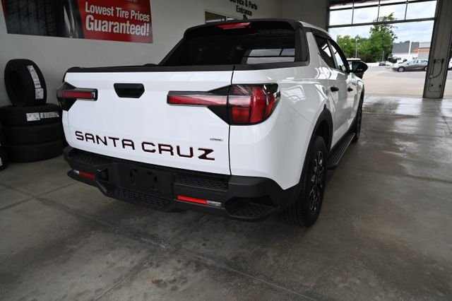 Used 2023 White Hyundai SEL image 6