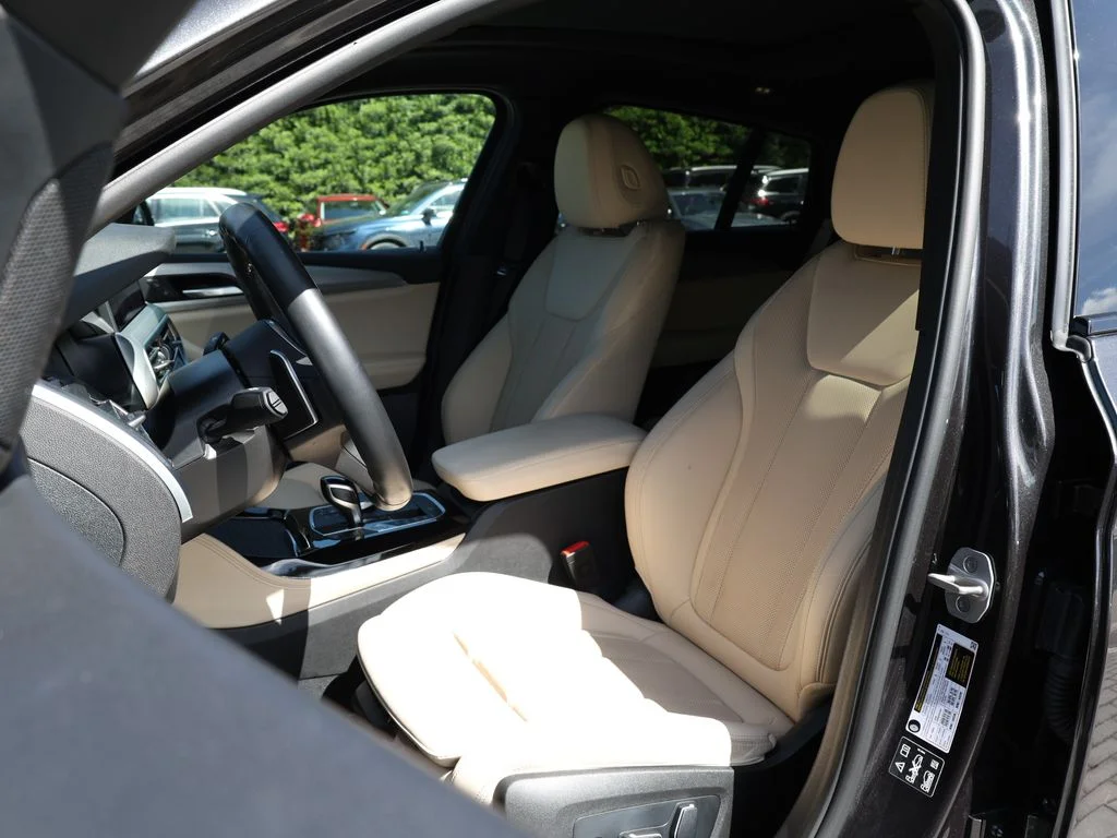 2025 BMW X4 30i - Photo 16