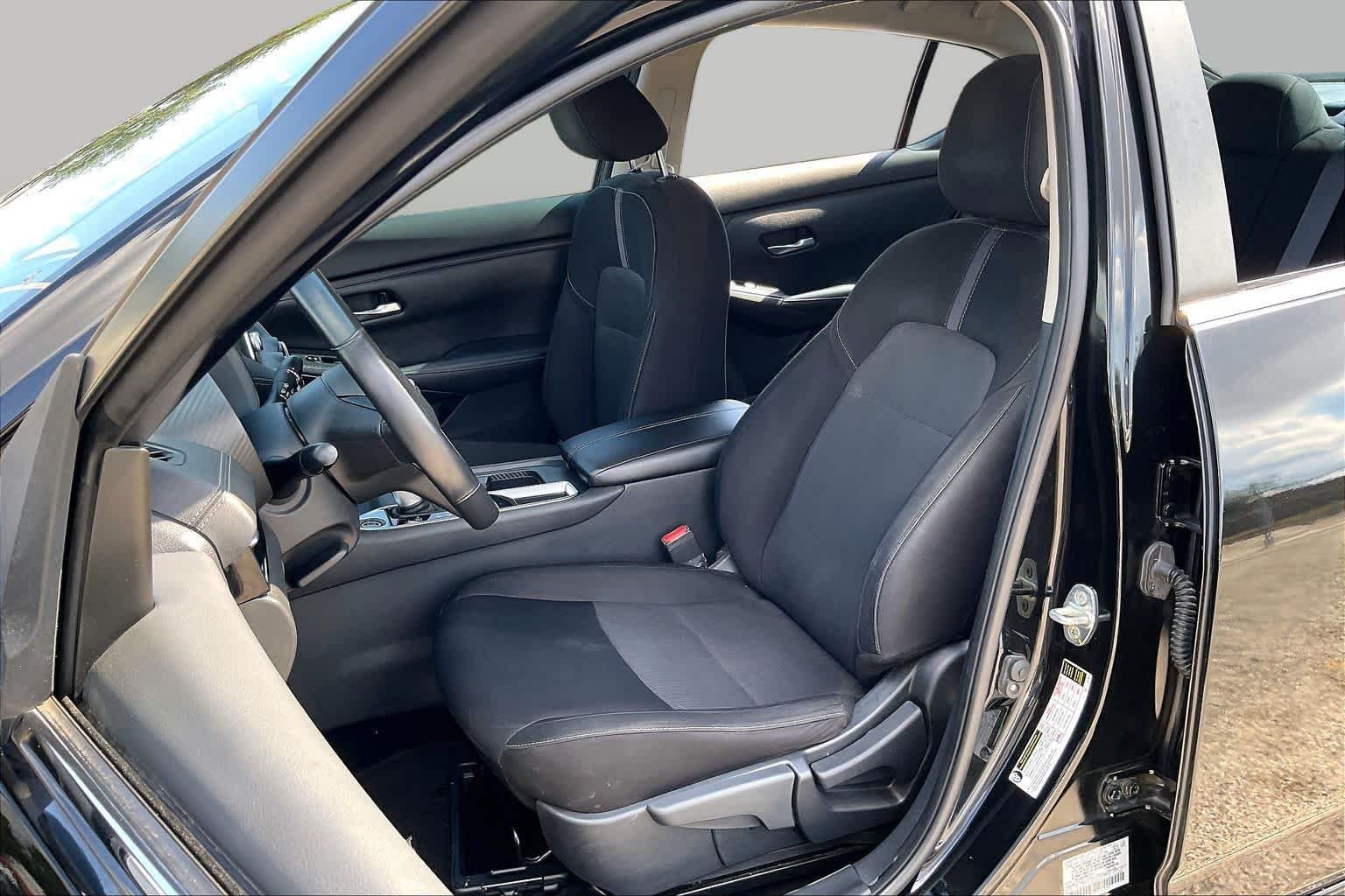 Used 2021 Super Black Nissan SV image 8