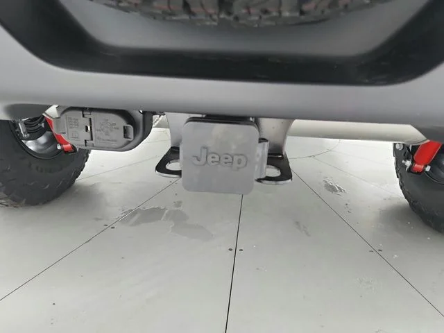 New 2026 Bright White Clearcoat Jeep Rubicon image 39