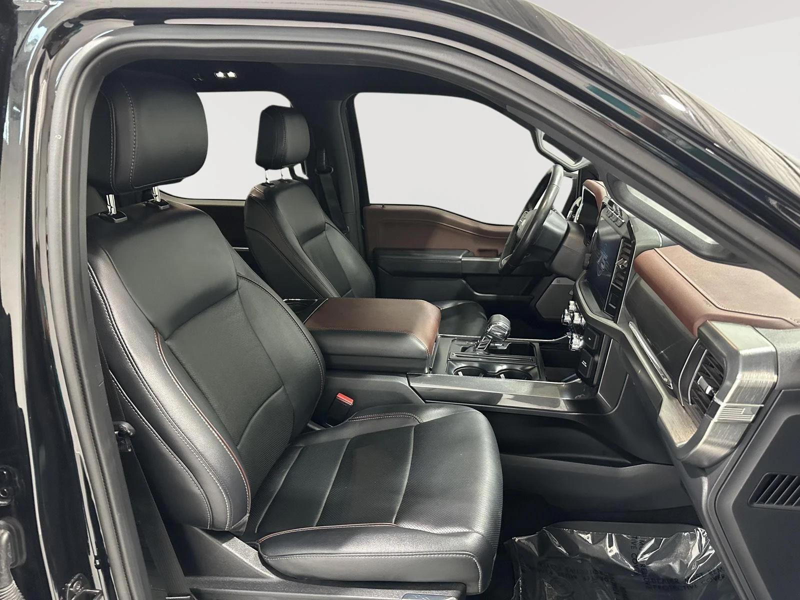 Used 2023 Agate Black Metallic Ford XL image 27