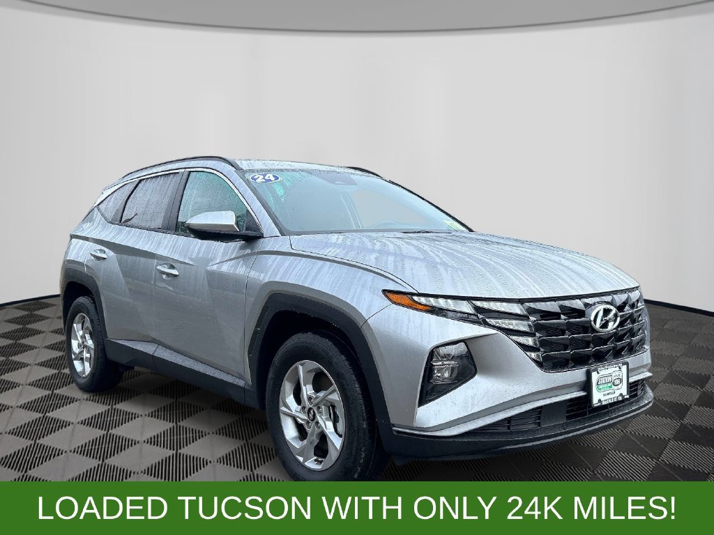 Used 2024 Silver Hyundai SEL image 7