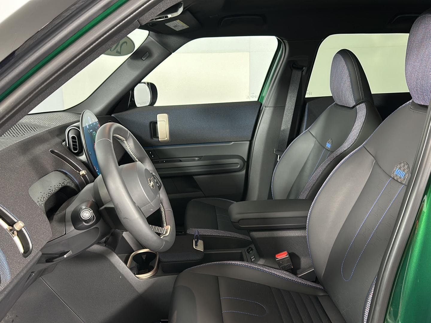 Used 2026 British Racing Green IV Metallic MINI S image 11