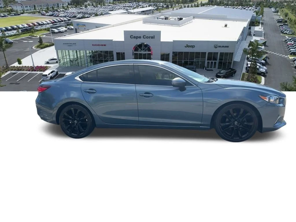 Used 2014 Blue Mazda i Grand Touring image 11