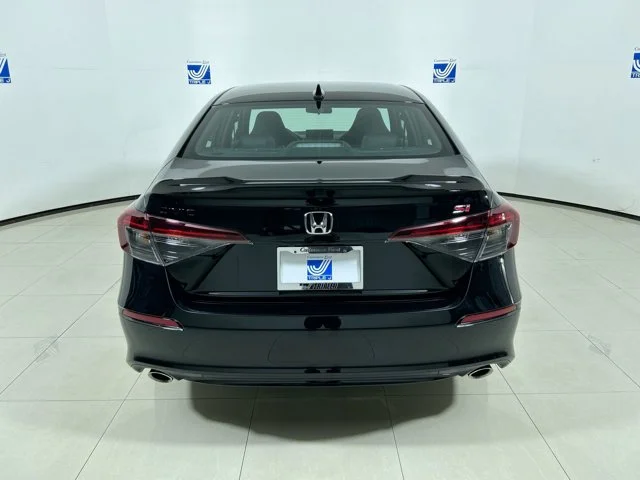 New 2026 CRYSTAL BLACK Honda  image 4