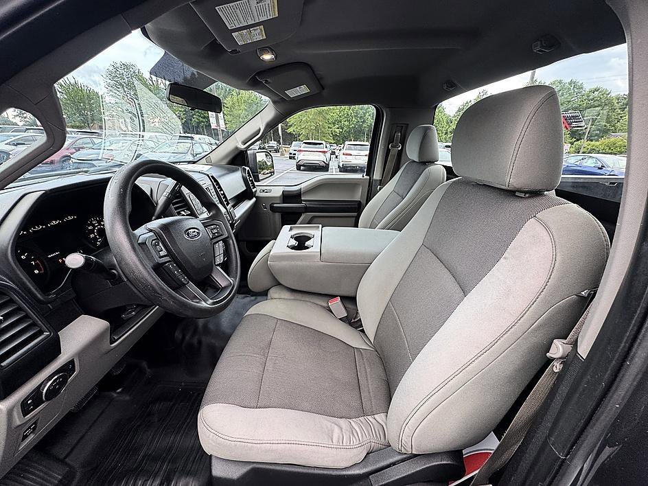 Used 2016 Magnetic Ford XL image 10