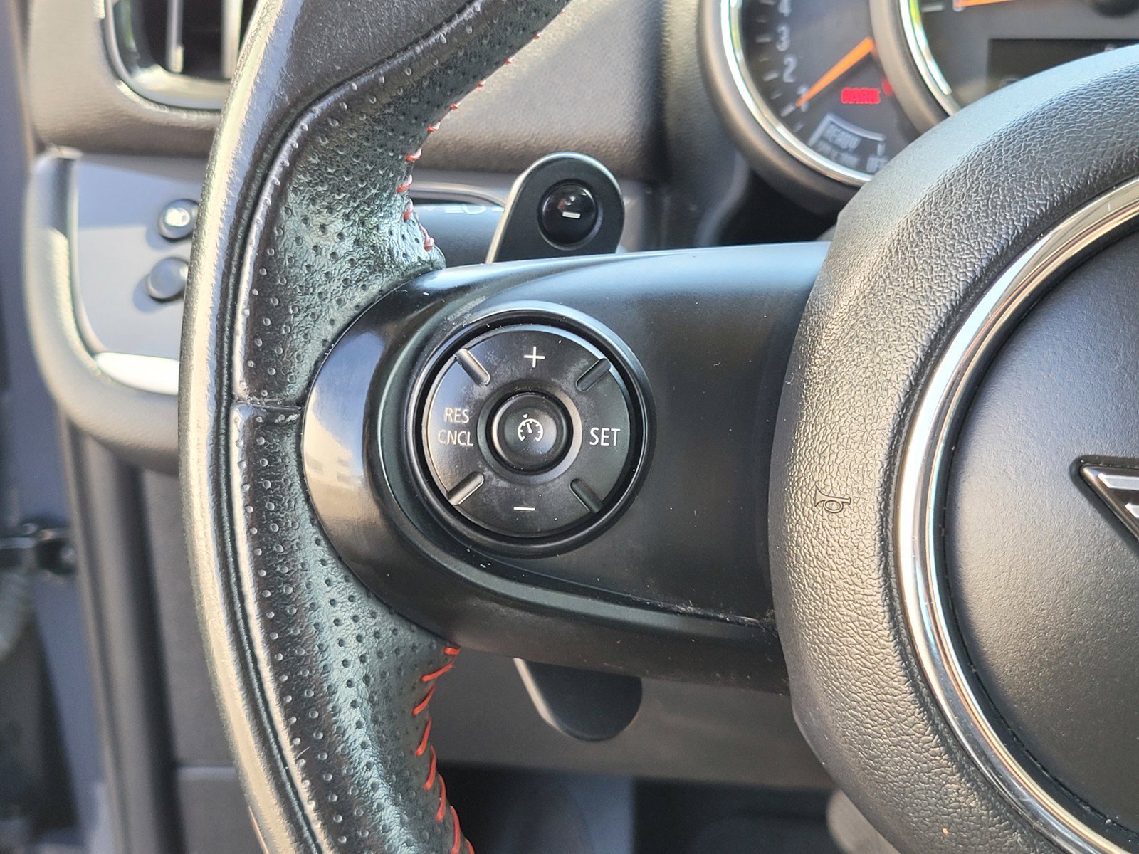 Used 2020  MINI Cooper S image 25