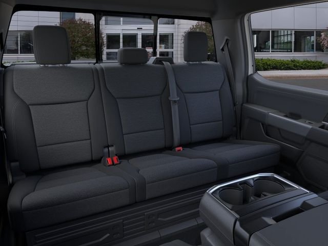 New 2026 Oxford White Ford XLT image 11