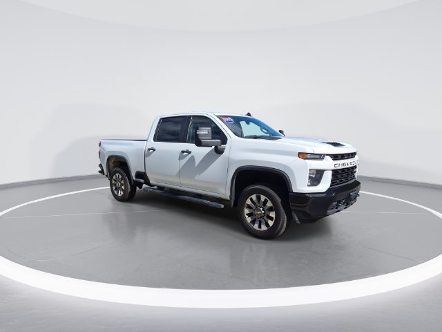 Used 2023 White Chevrolet Custom image 2
