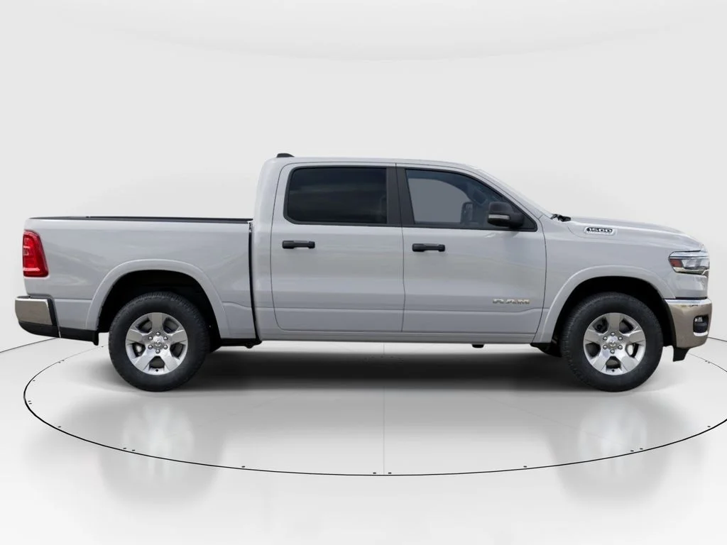 New 2026 Bright White Clear-Coat Exterior Paint RAM Big Horn/Lone Star image 23