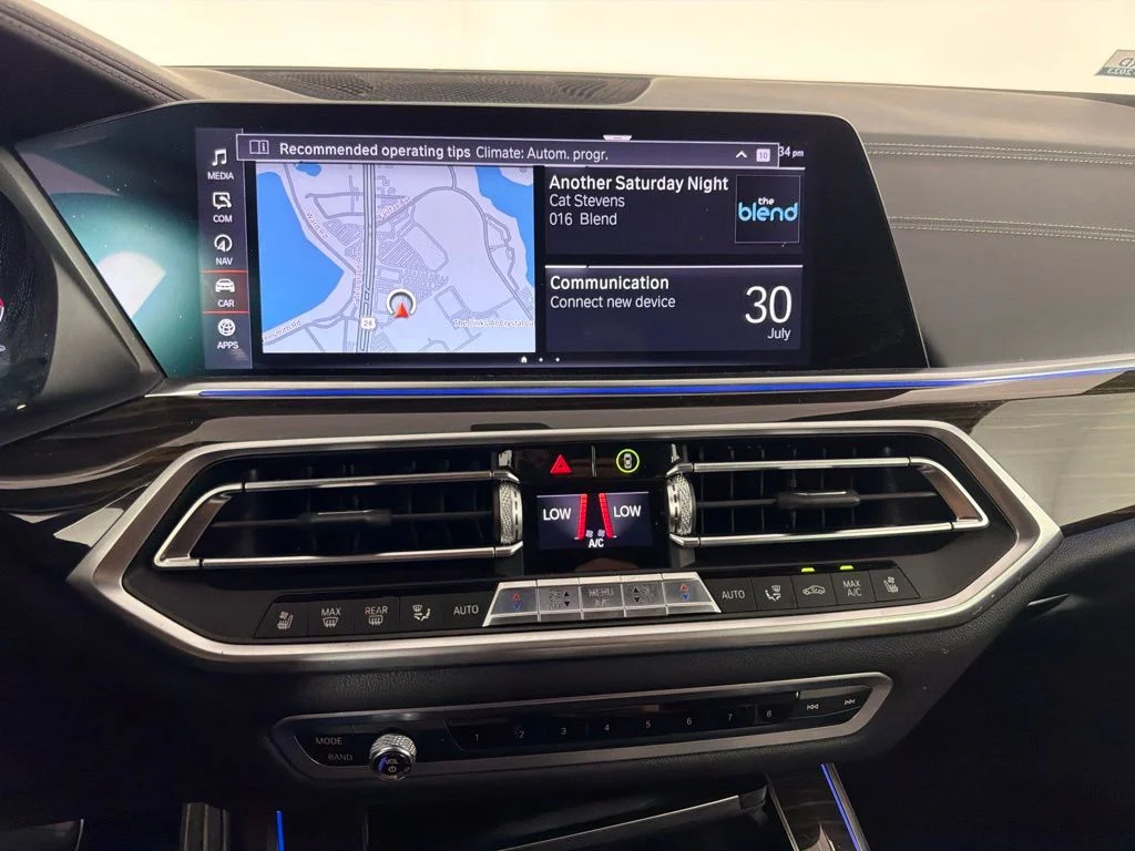 Used 2019 Black BMW xDrive50i image 29