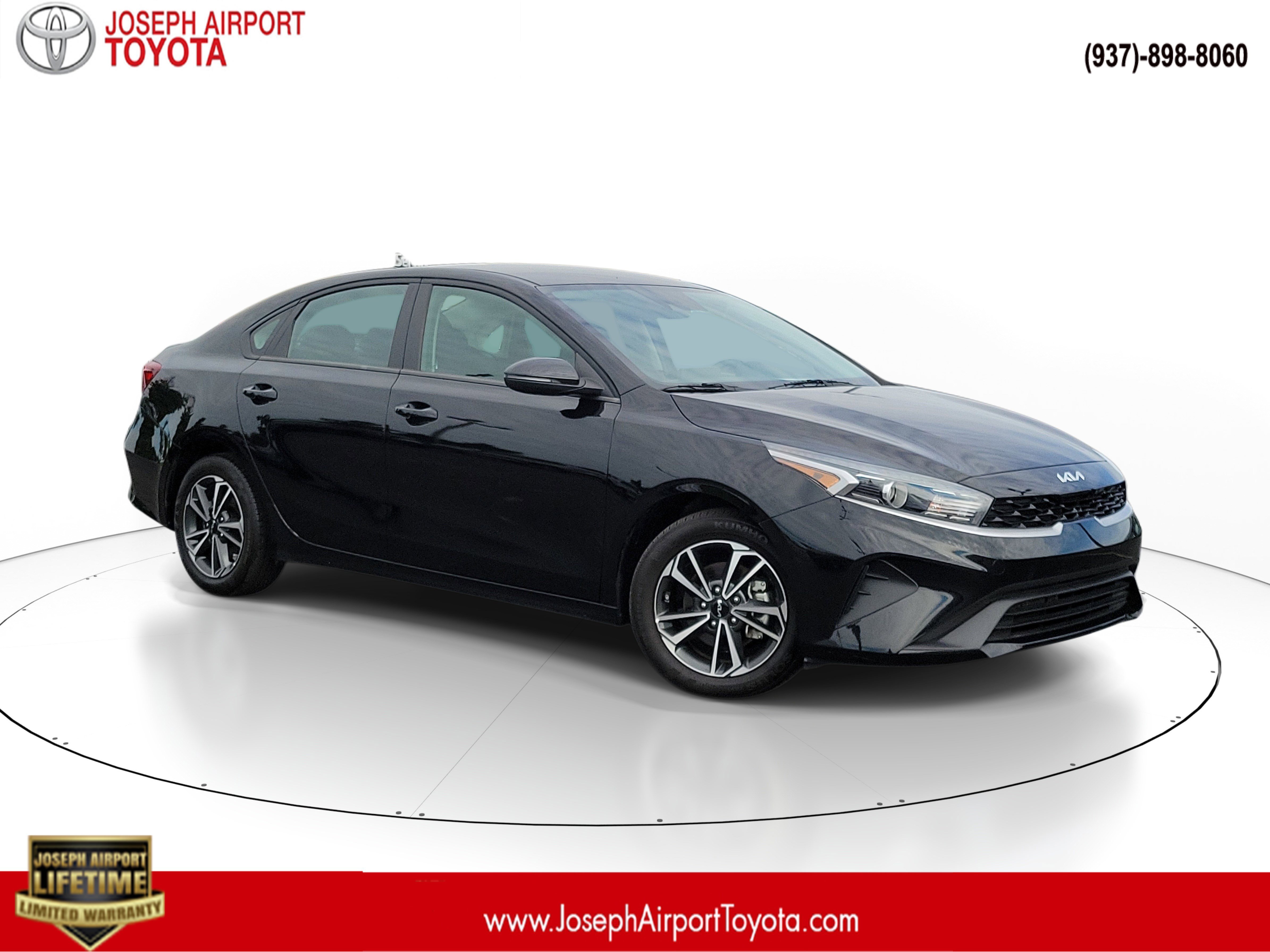 2024 Kia Forte LXS AT's photo