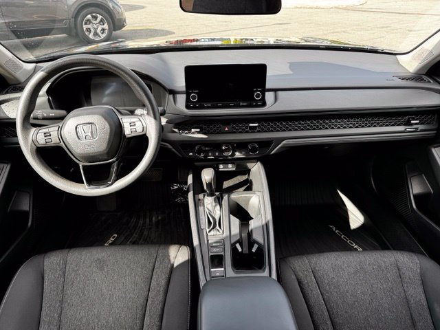 2025 Honda Accord SE - Photo 13